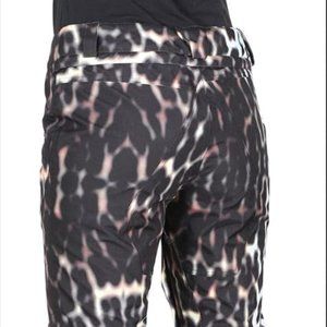 Volcom Battle Cheetah Stretch Snowboard & Ski Pants. Only worn once! No issues!
